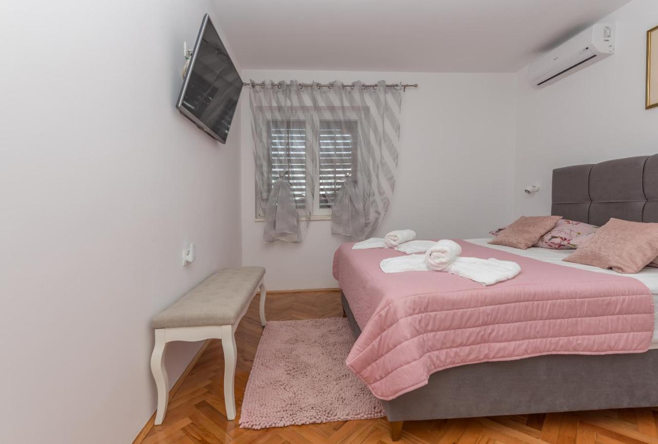 Apartment Strawberry Μακάρσκα Εξωτερικό φωτογραφία