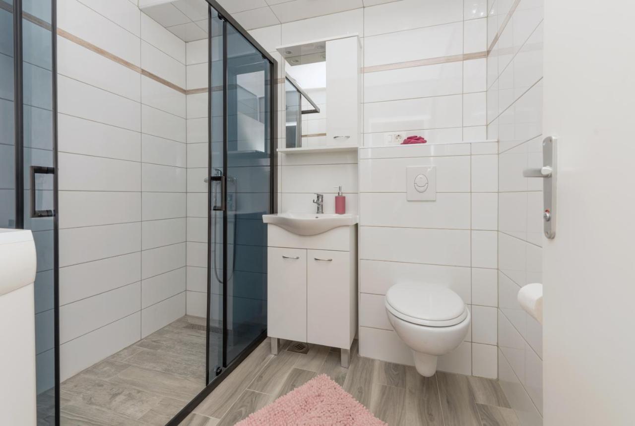 Apartment Strawberry Μακάρσκα Εξωτερικό φωτογραφία