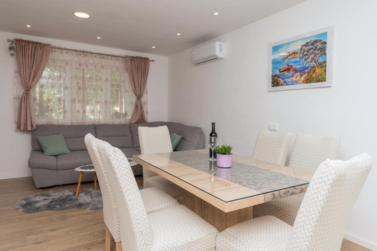 Apartment Strawberry Μακάρσκα Εξωτερικό φωτογραφία